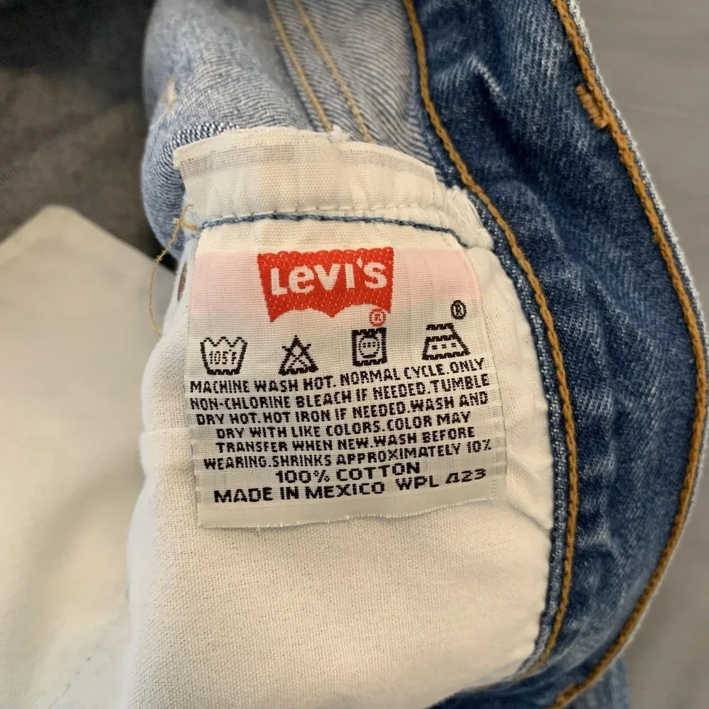 Vintage Levis 501XX Jeans Mens 38x34 Blue Wash Straight Distressed Denim 90s